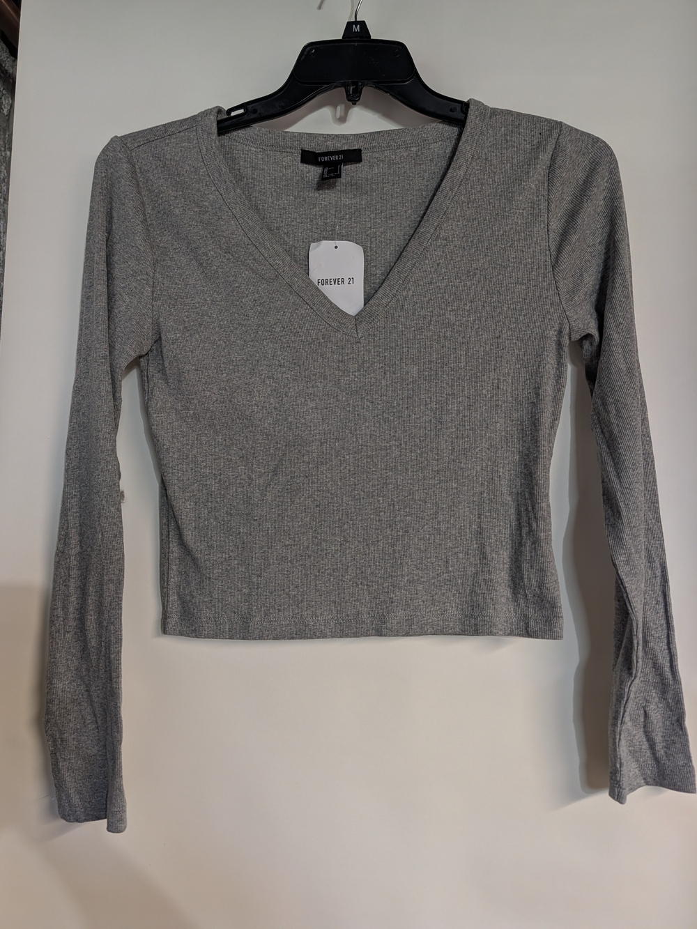 Forever 21 Heather Gray V-Neck Long Sleeve Cropped Top